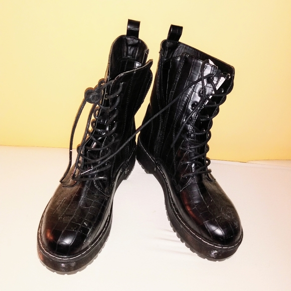 Croc Ankle Faux leather Boots - Picture 4 of 4
